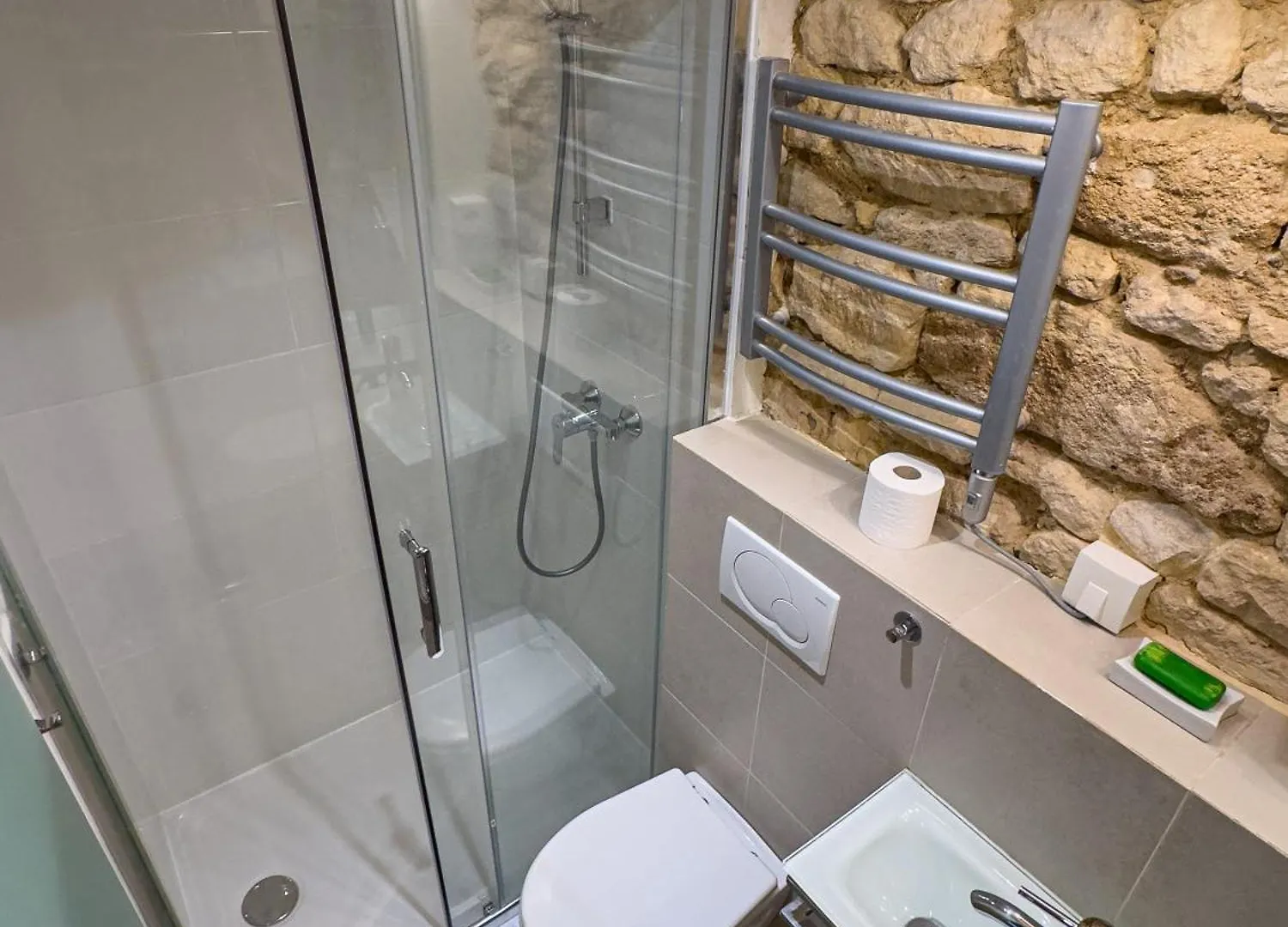דירות פריז Studio Independant De Charme 0*,  צרפת